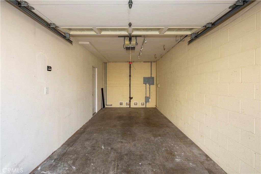 521 Jasmine Avenue 1/2