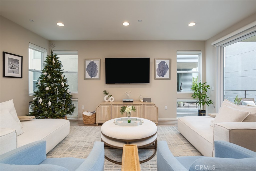143 Tribeca Way
