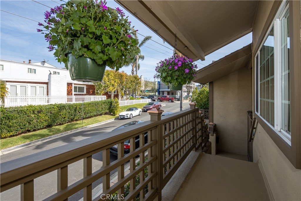 521 Jasmine Avenue 1/2