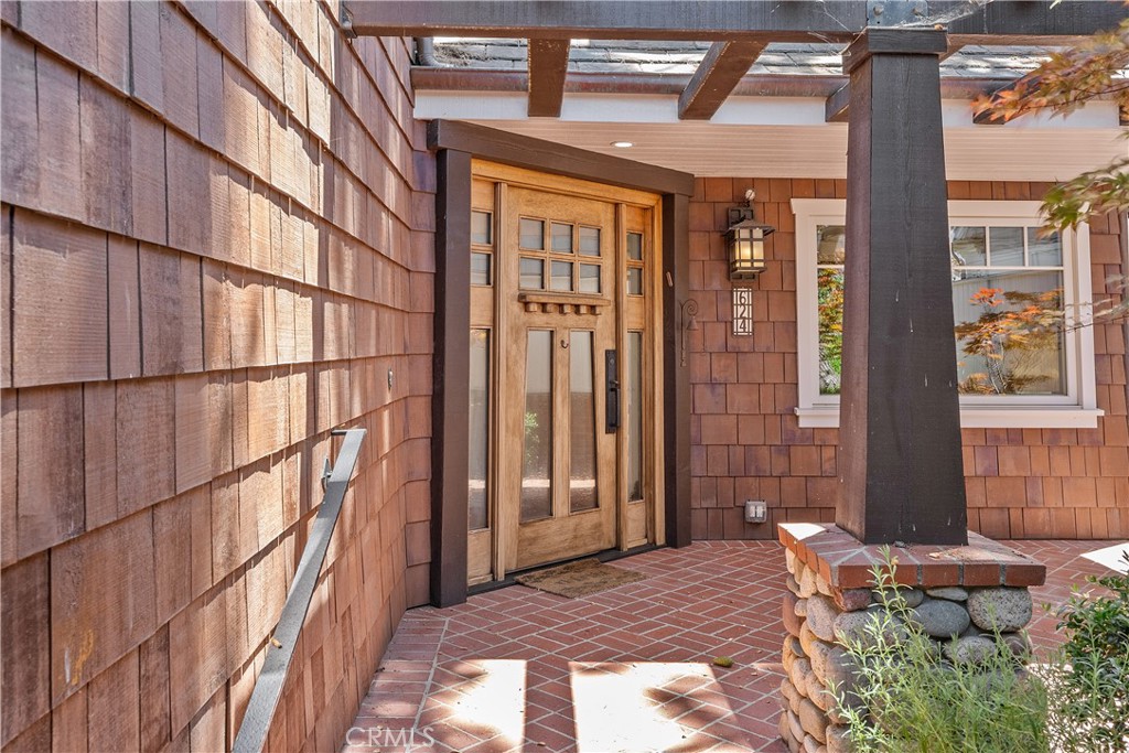 624 Poppy Avenue