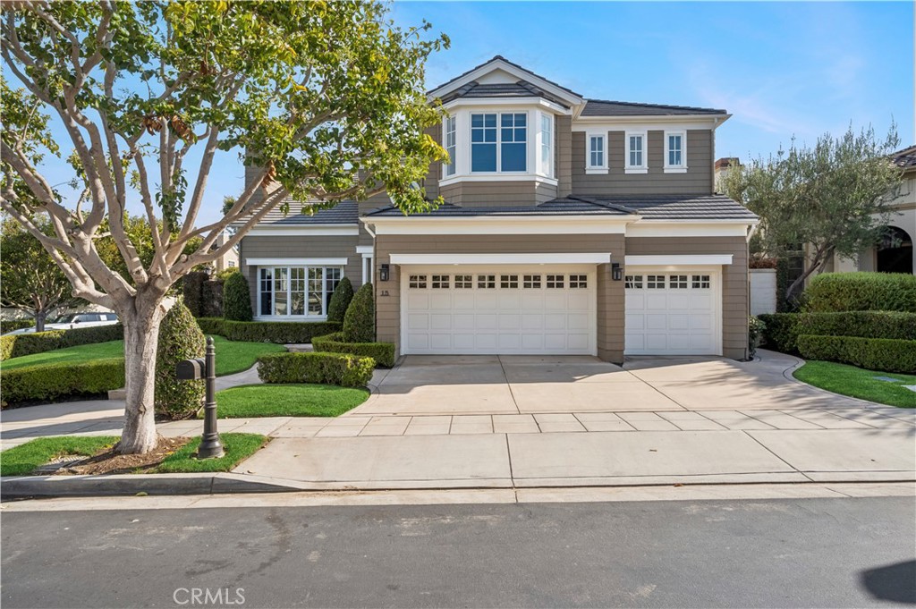 15 Jupiter Hills Drive