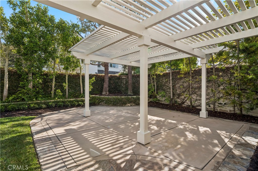 15 Jupiter Hills Drive