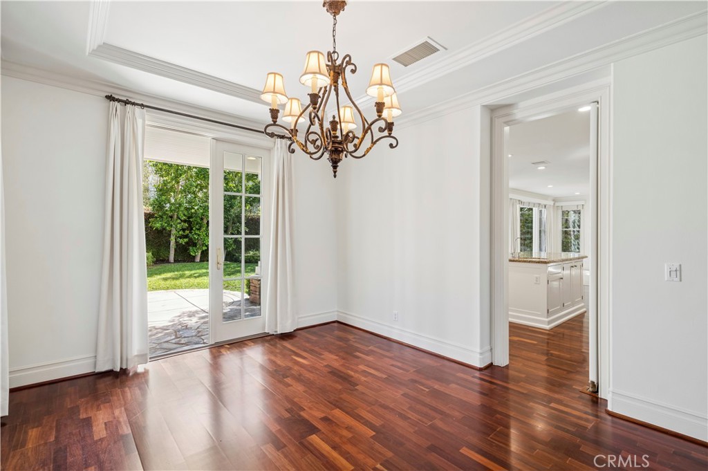 15 Jupiter Hills Drive