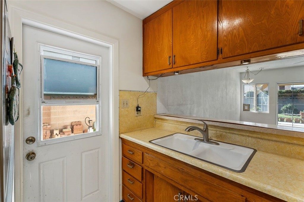 2864 W Westhaven Drive