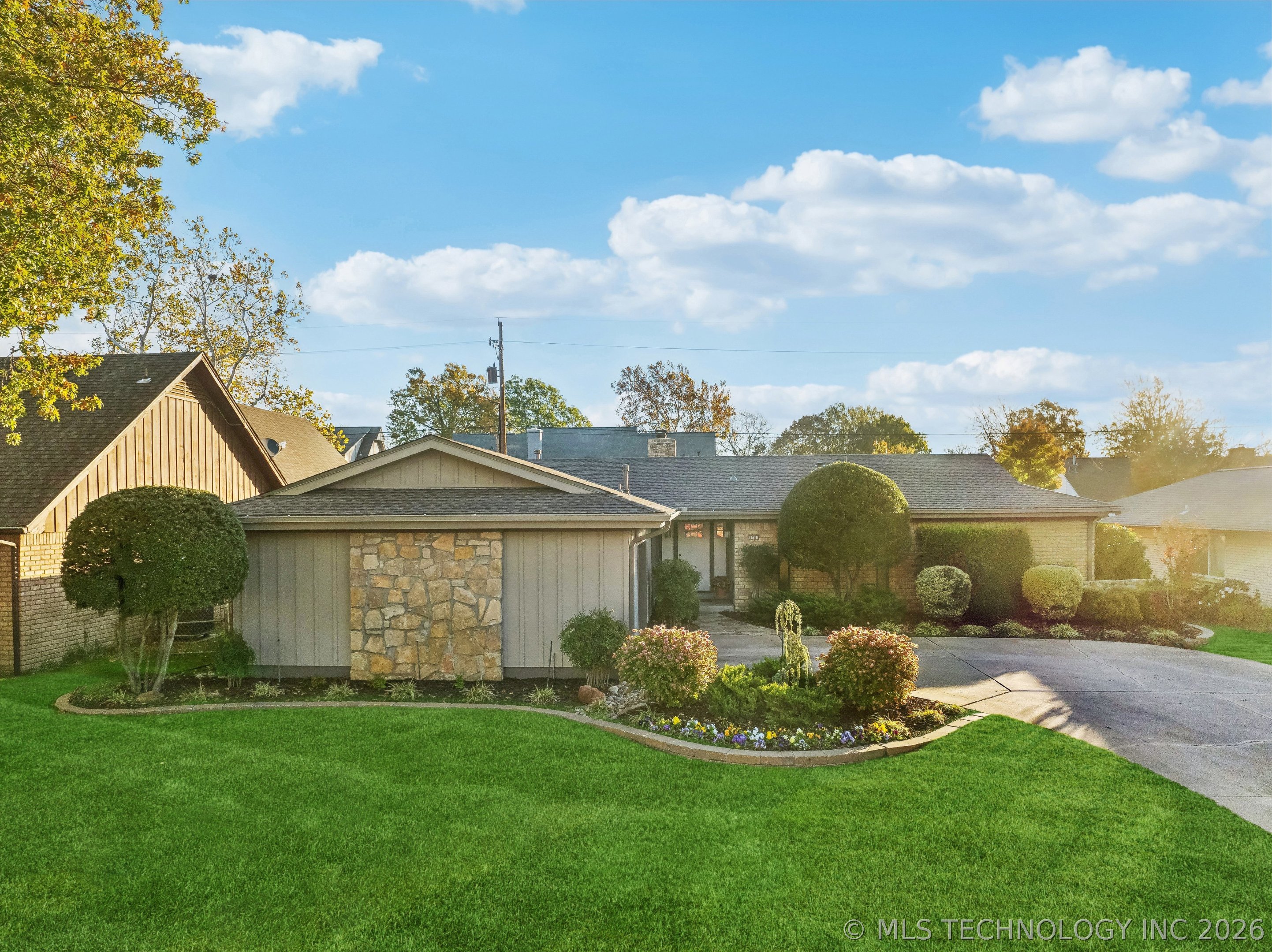 5361 S 74th East Avenue