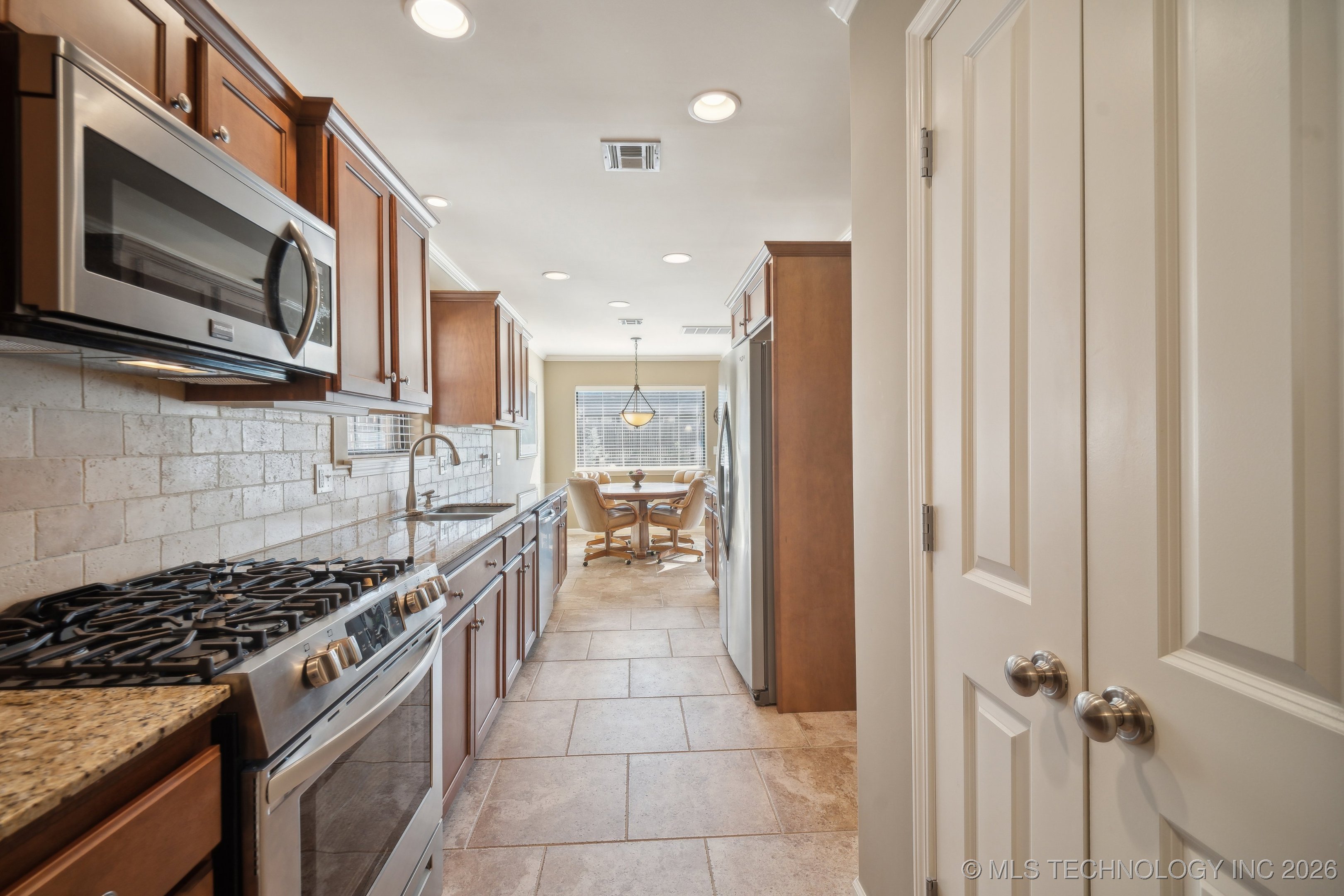 5361 S 74th East Avenue