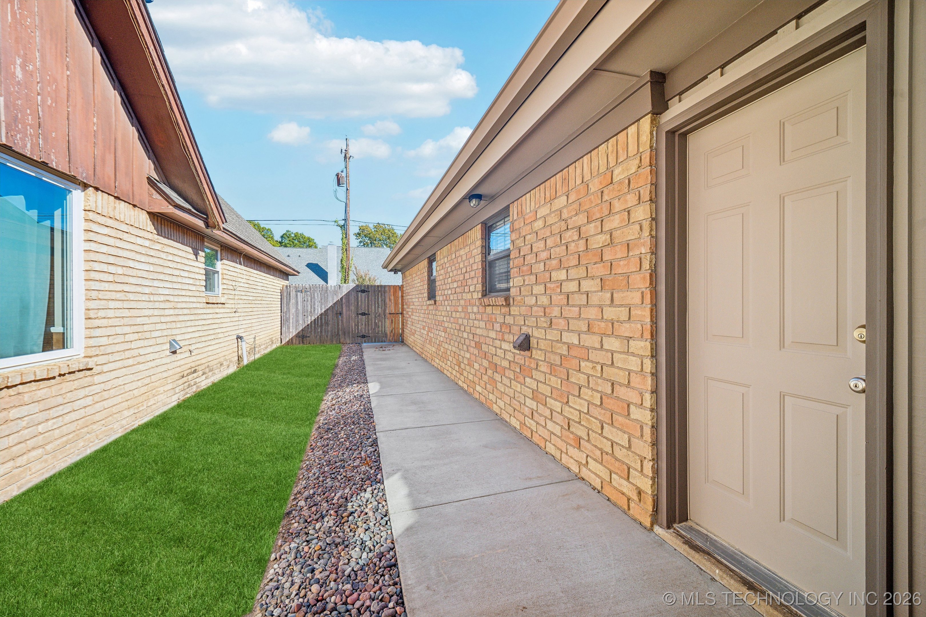 5361 S 74th East Avenue