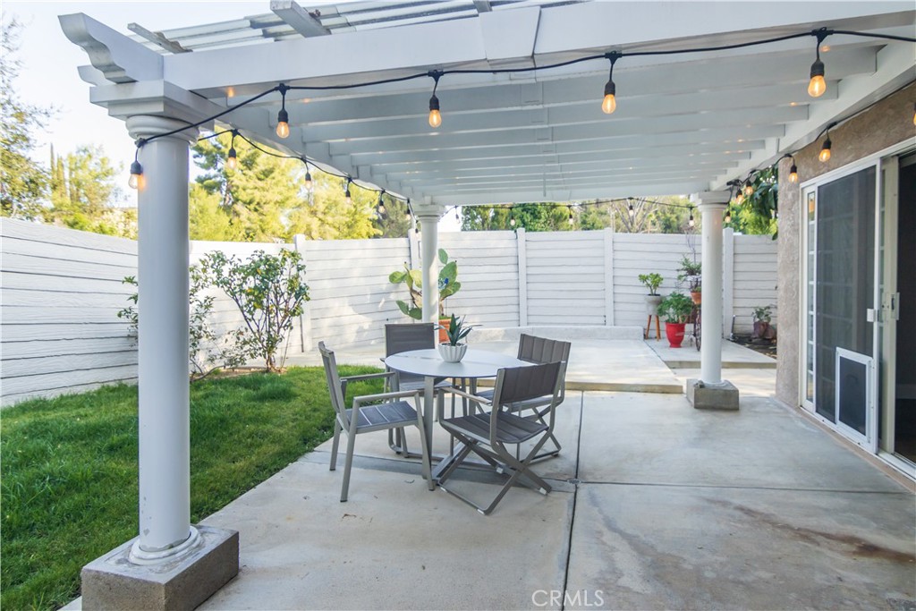 24331 Clipstone Street