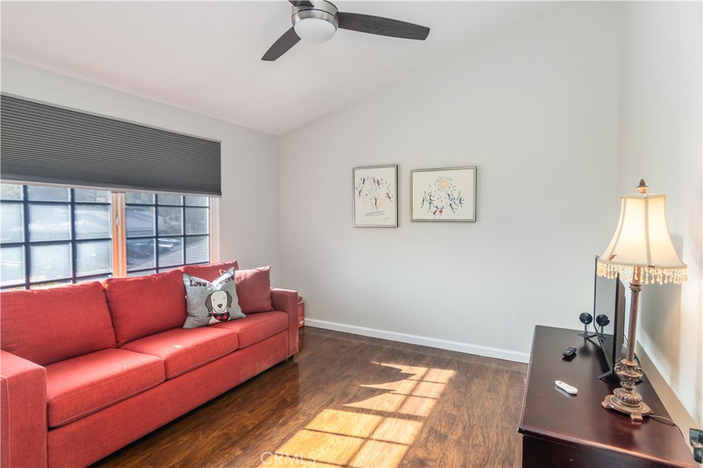 24331 Clipstone Street