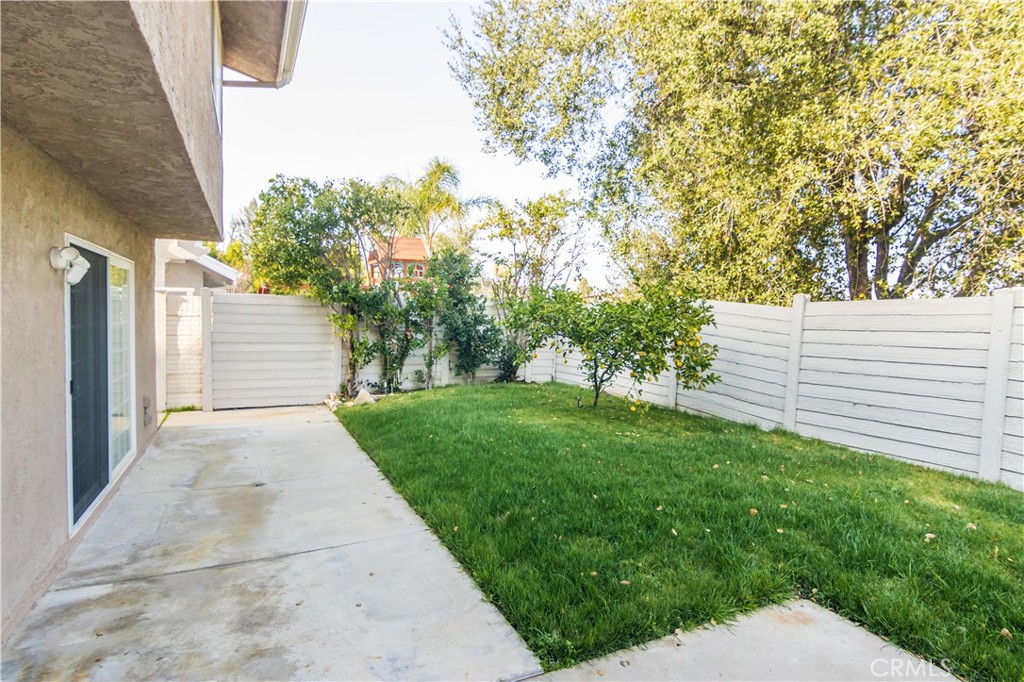 24331 Clipstone Street