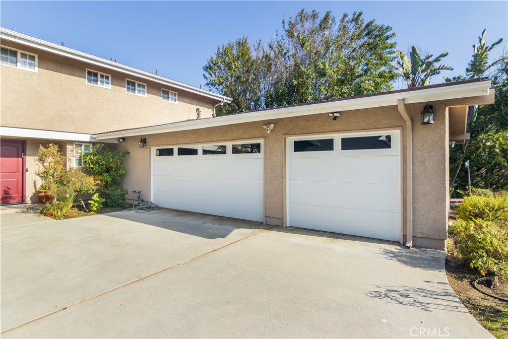 24331 Clipstone Street