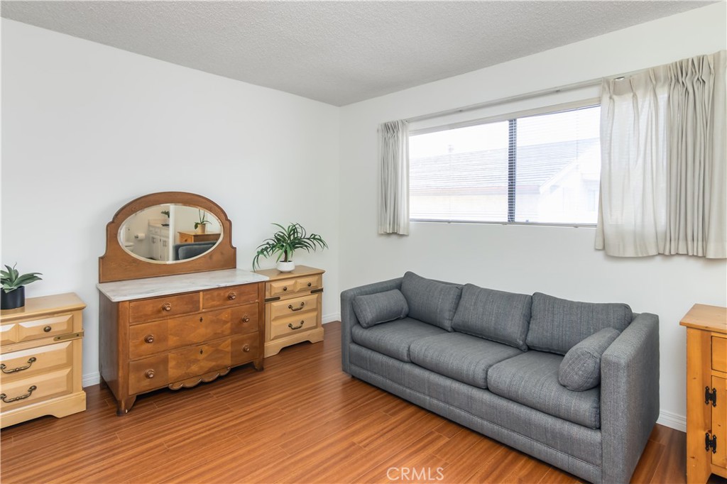 15023 Sherman Way C