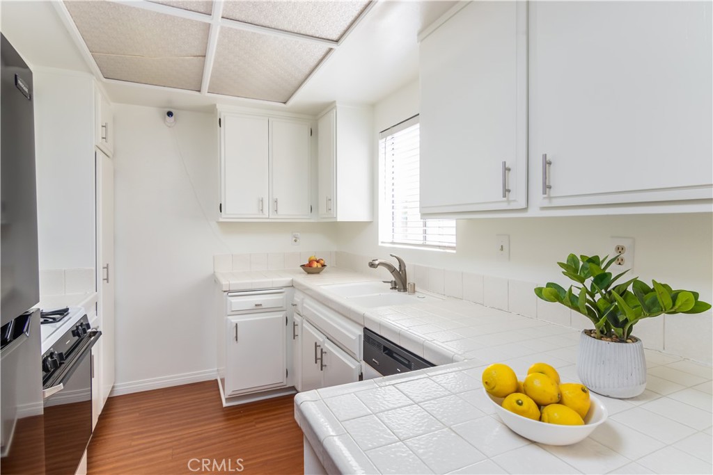 15023 Sherman Way C