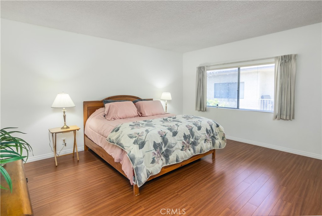 15023 Sherman Way C