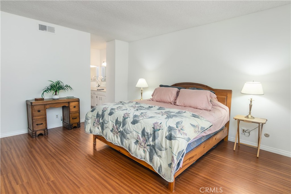 15023 Sherman Way C