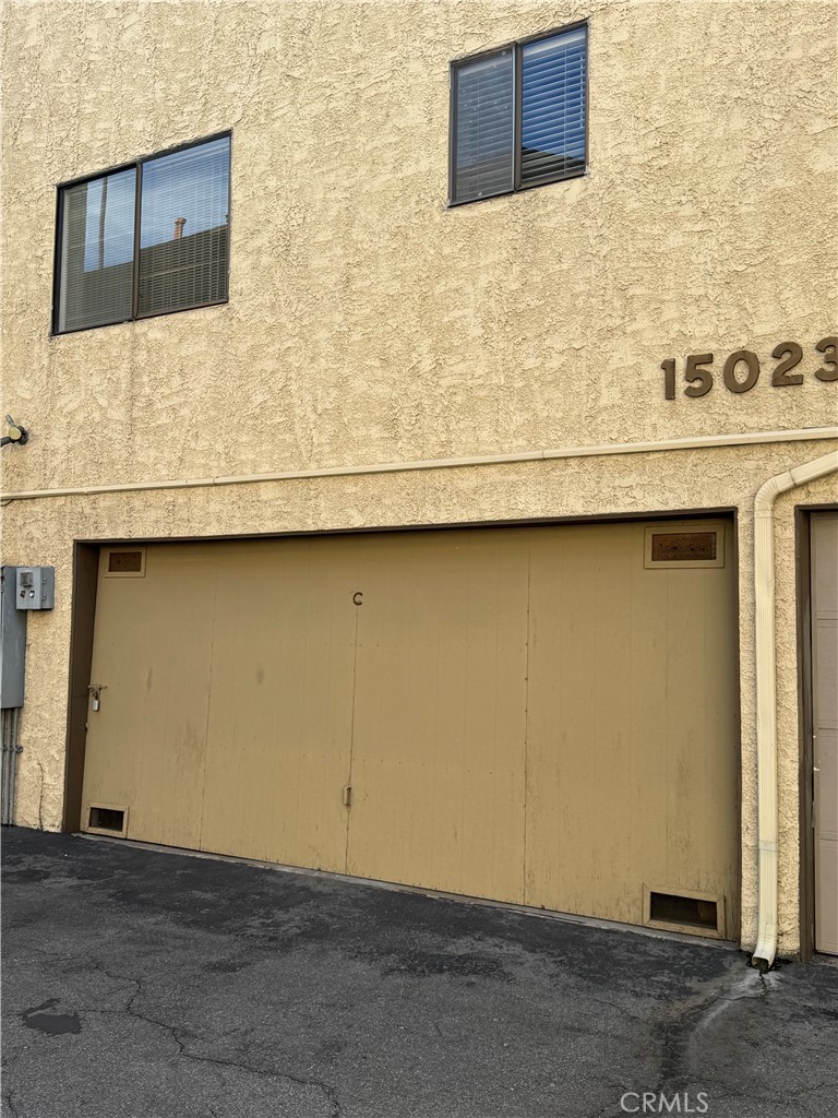 15023 Sherman Way C