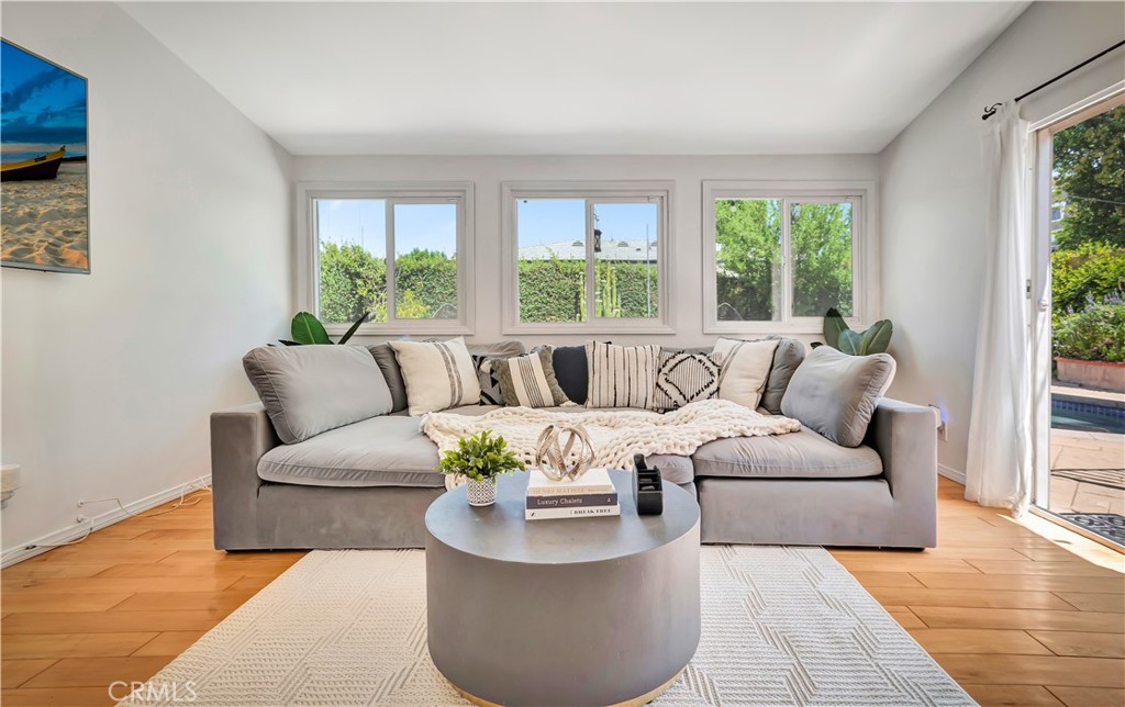 21907 De La Osa Street