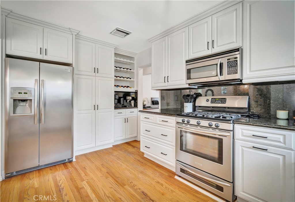 21907 De La Osa Street