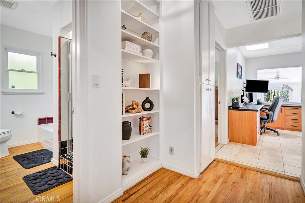 21907 De La Osa Street