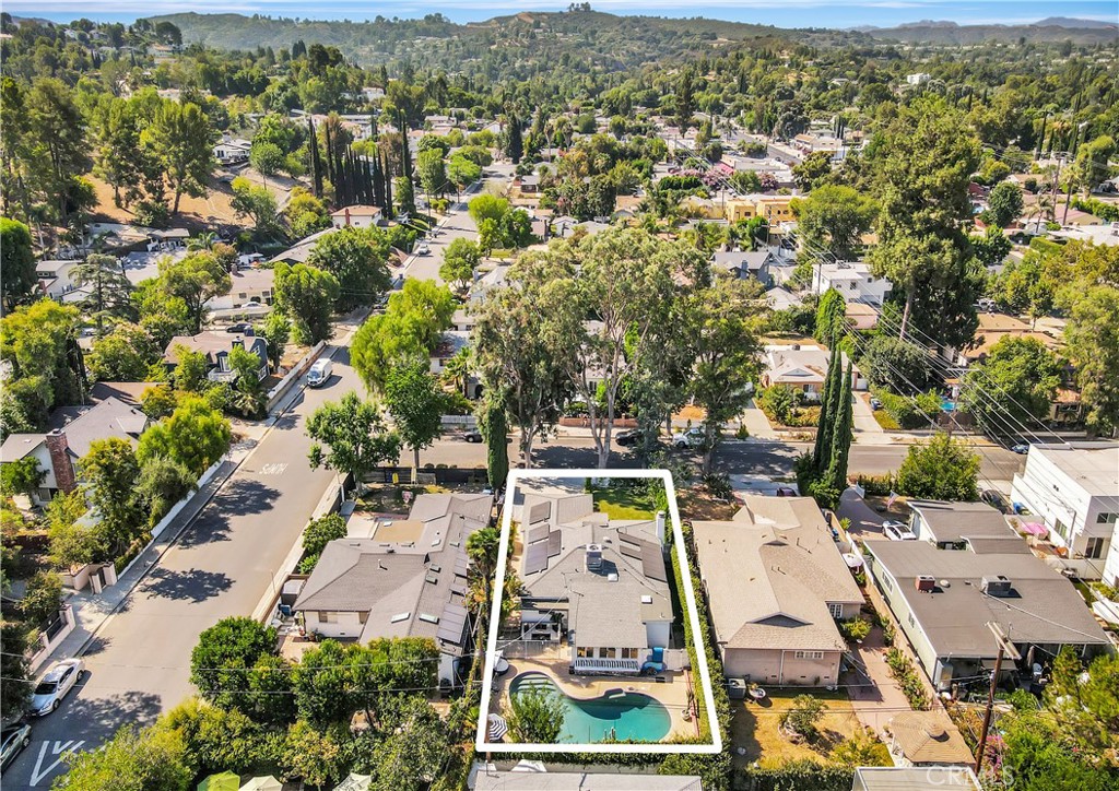 21907 De La Osa Street