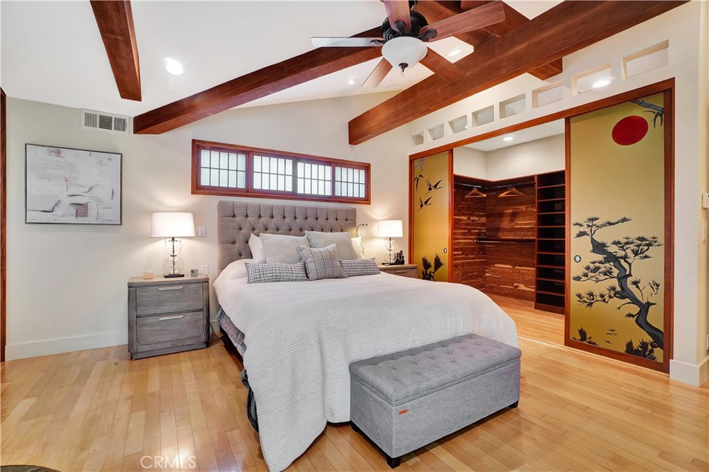 4532 Del Moreno Drive
