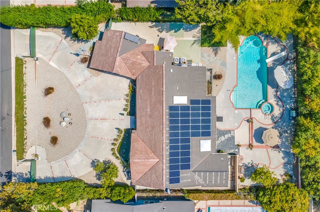 4532 Del Moreno Drive