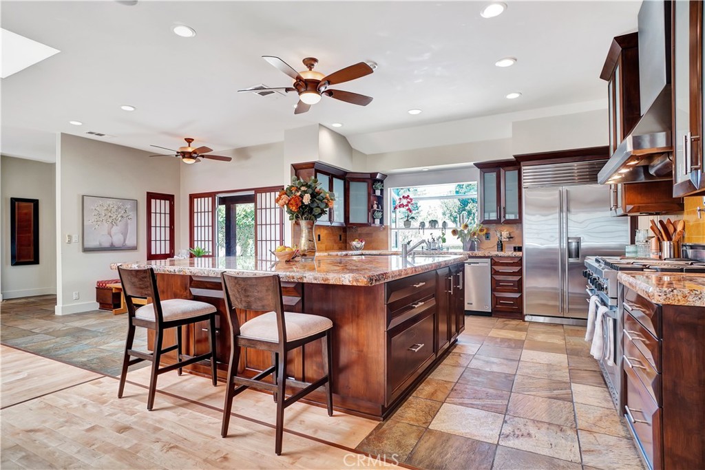 4532 Del Moreno Drive