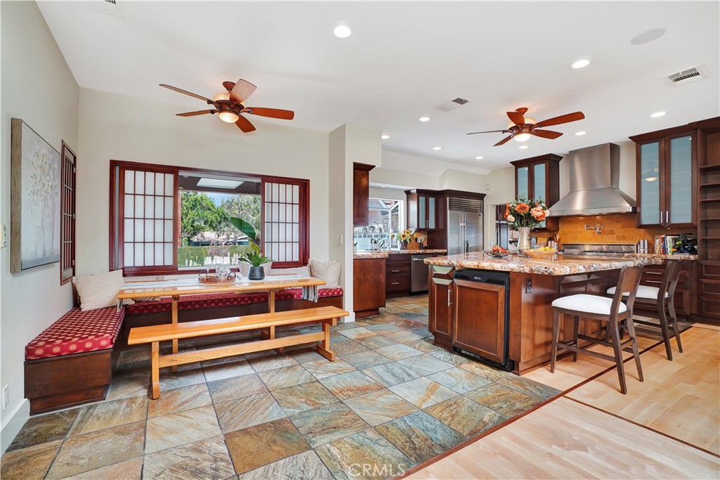 4532 Del Moreno Drive
