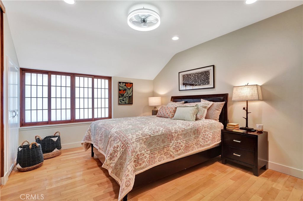 4532 Del Moreno Drive