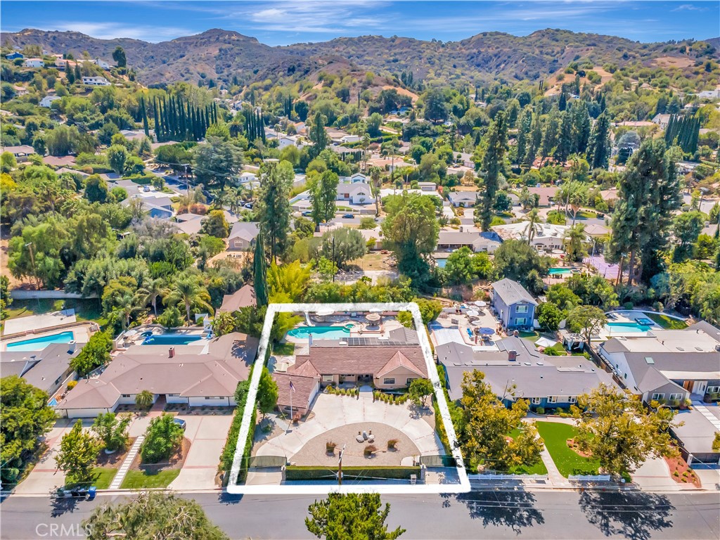 4532 Del Moreno Drive