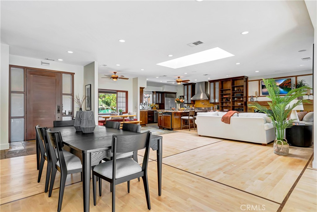 4532 Del Moreno Drive