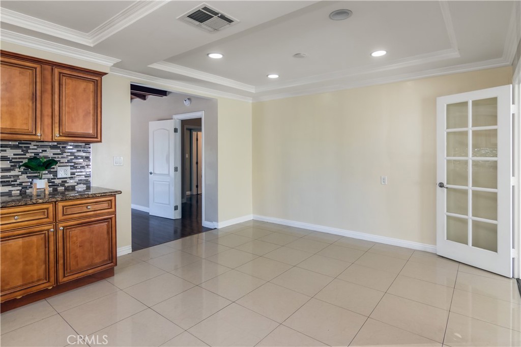 6834 Forbes