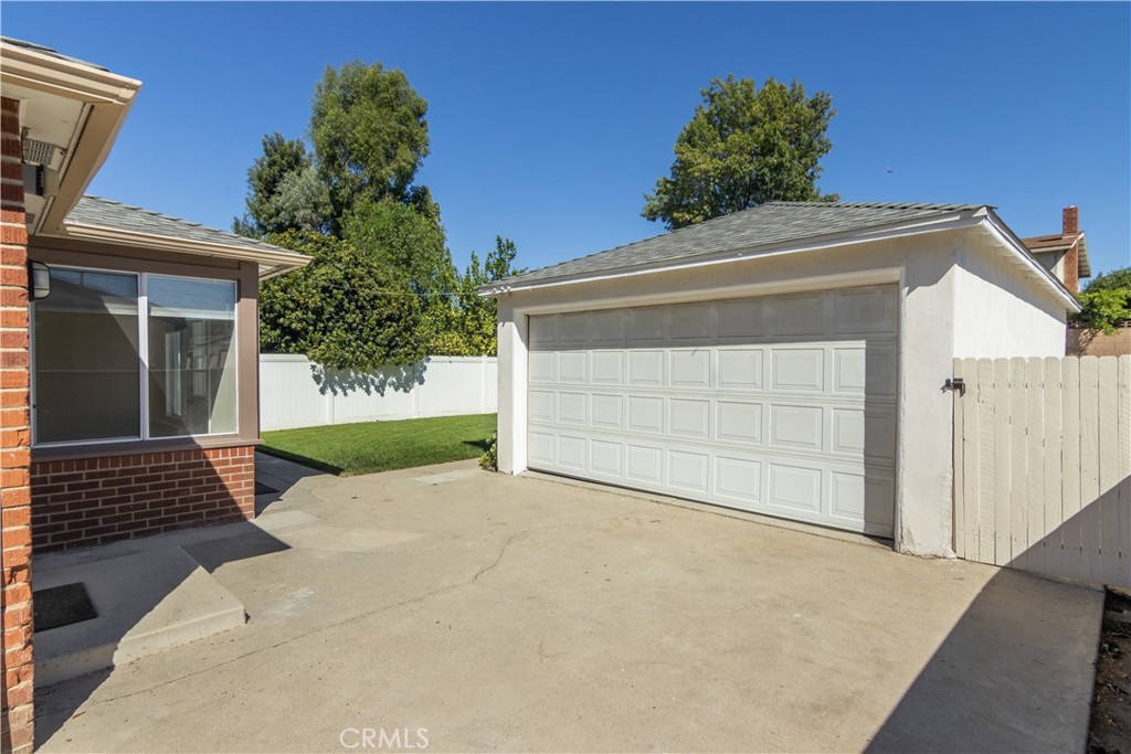 6834 Forbes