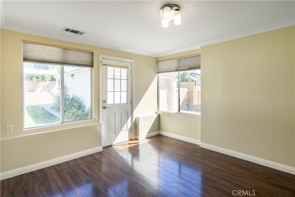 6834 Forbes