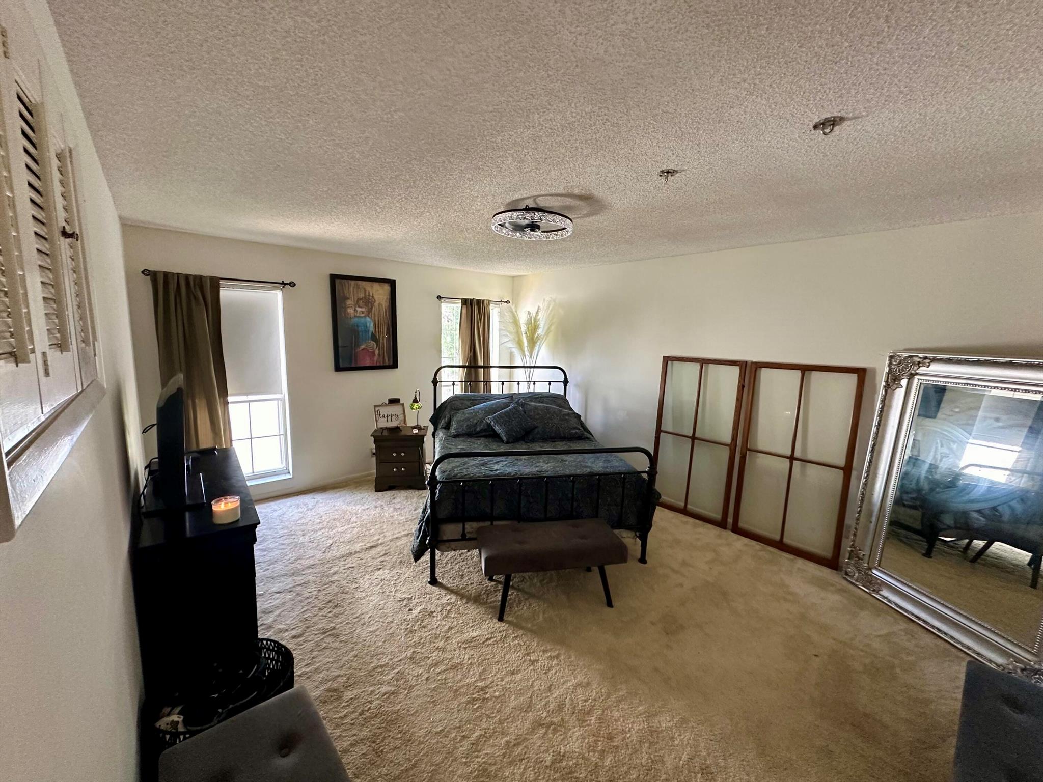 6101 Old Court 240 Road 240