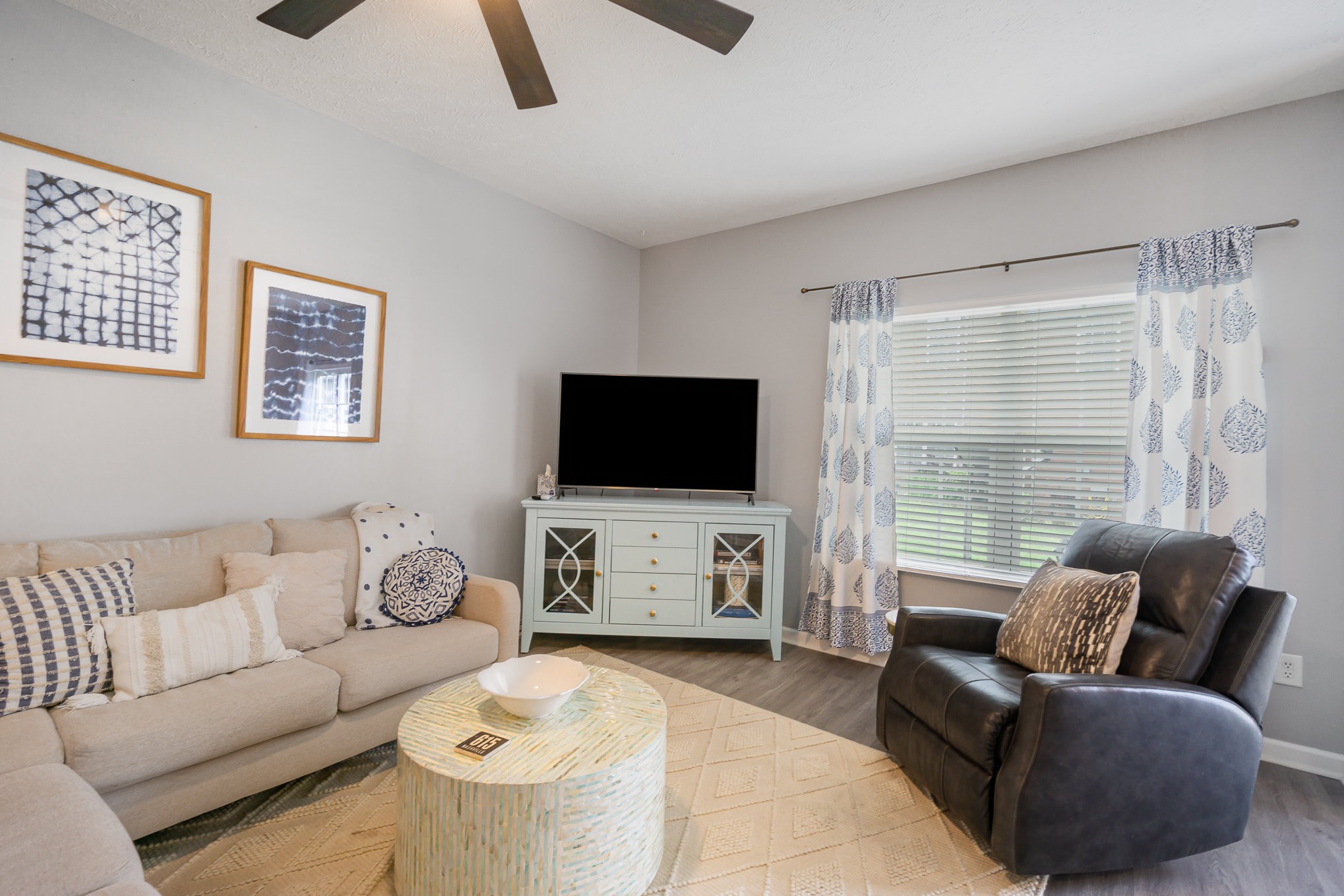 1316 Crown Point Pl