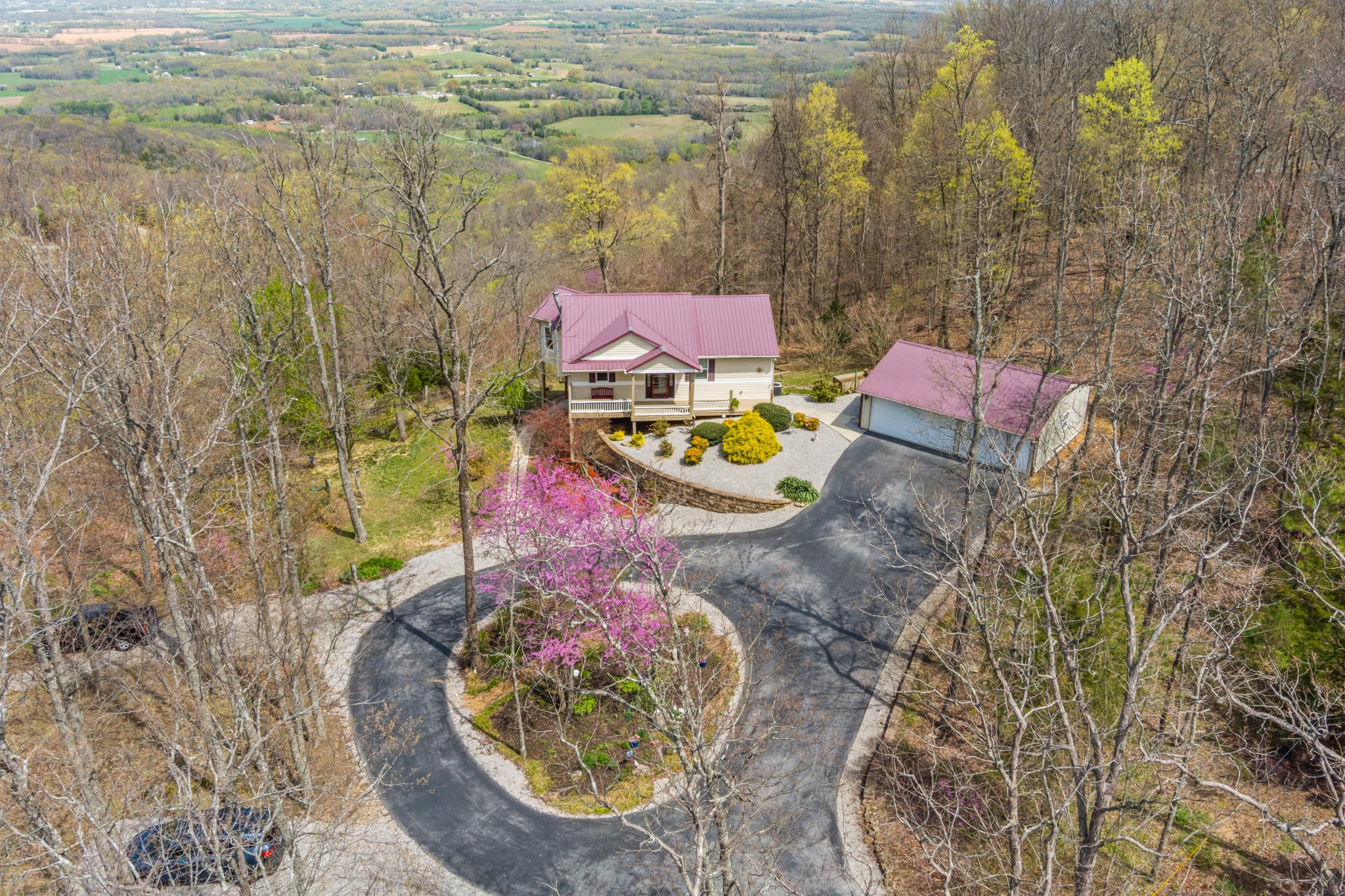 300 Iron Gap Rd