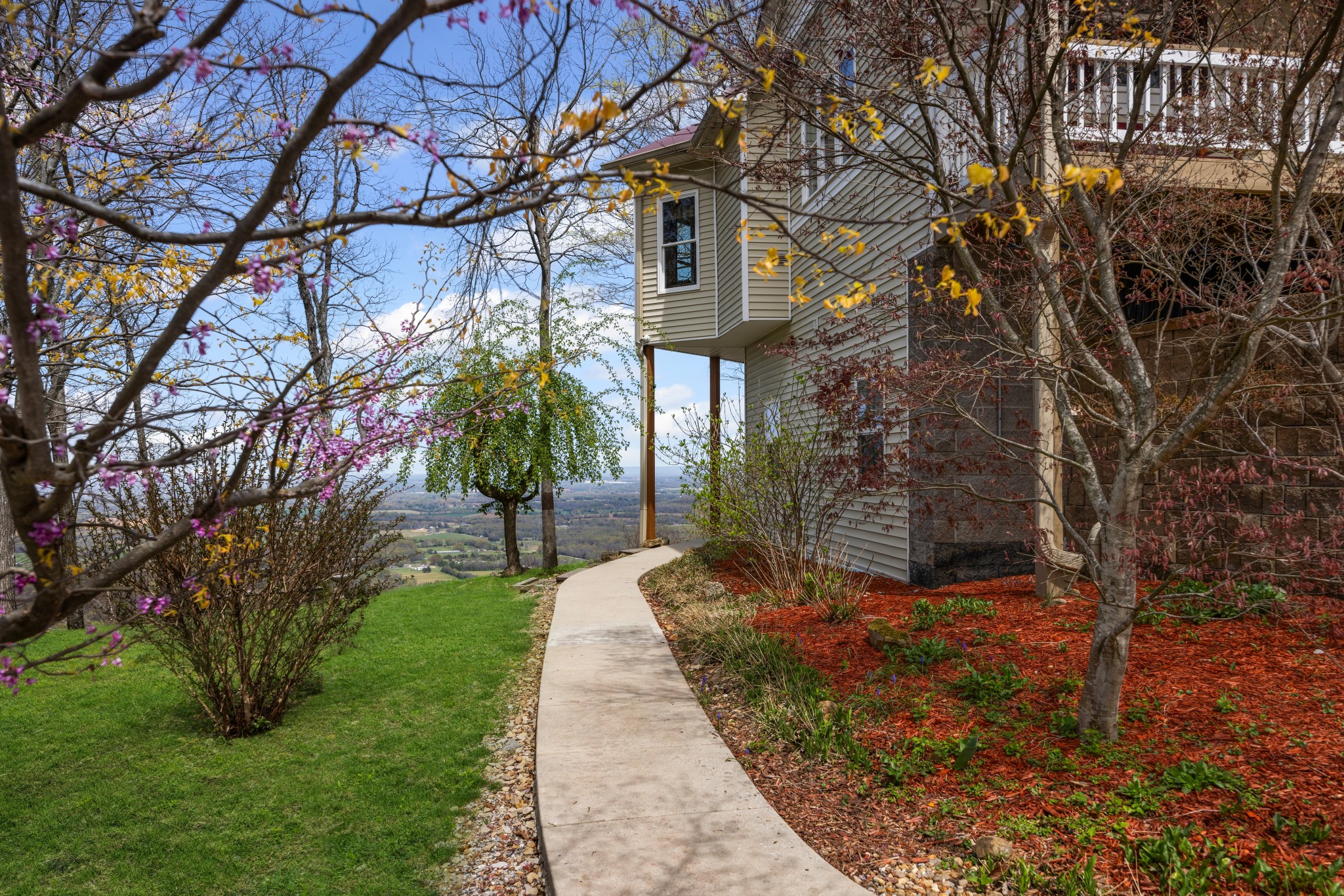 300 Iron Gap Rd