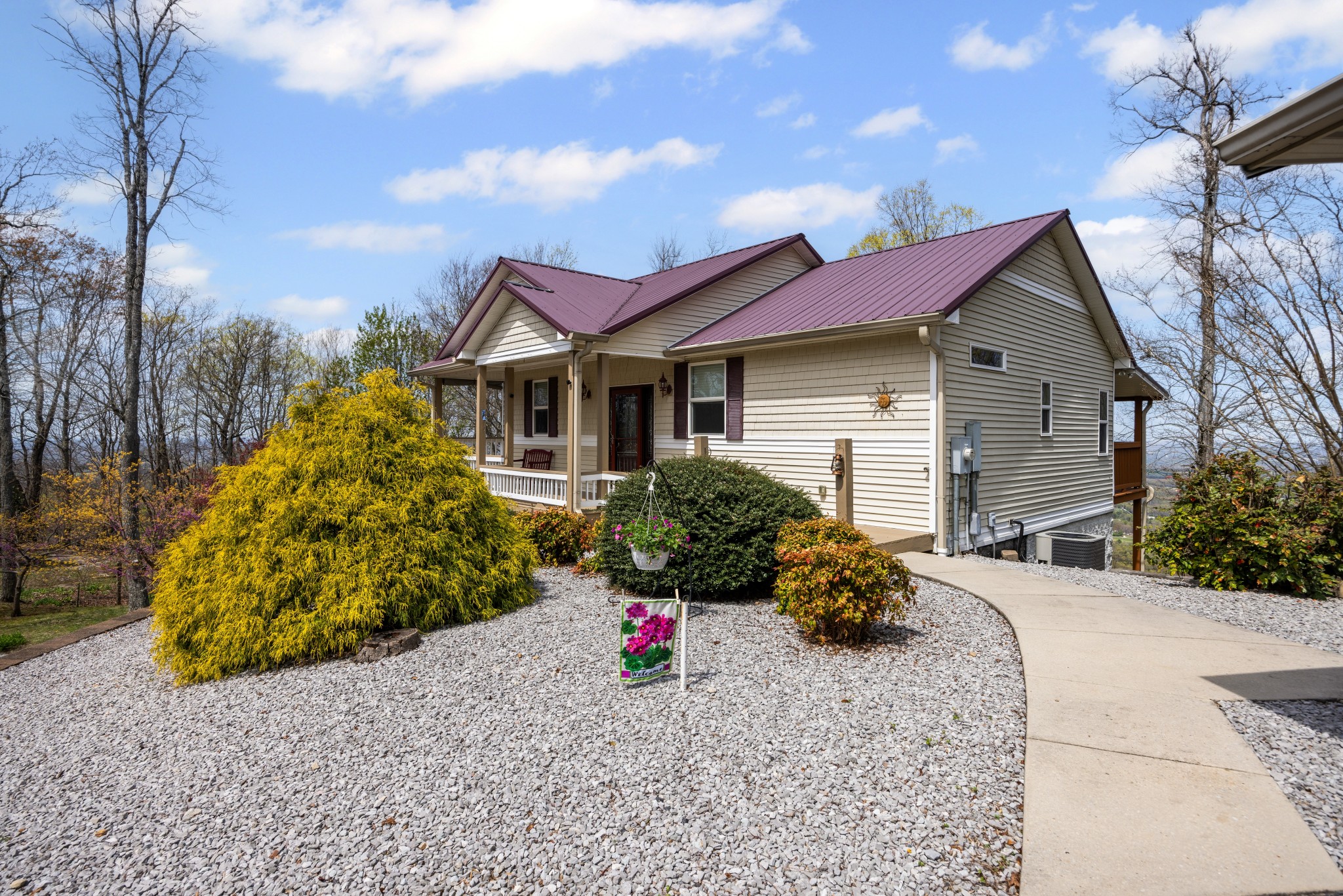 300 Iron Gap Rd
