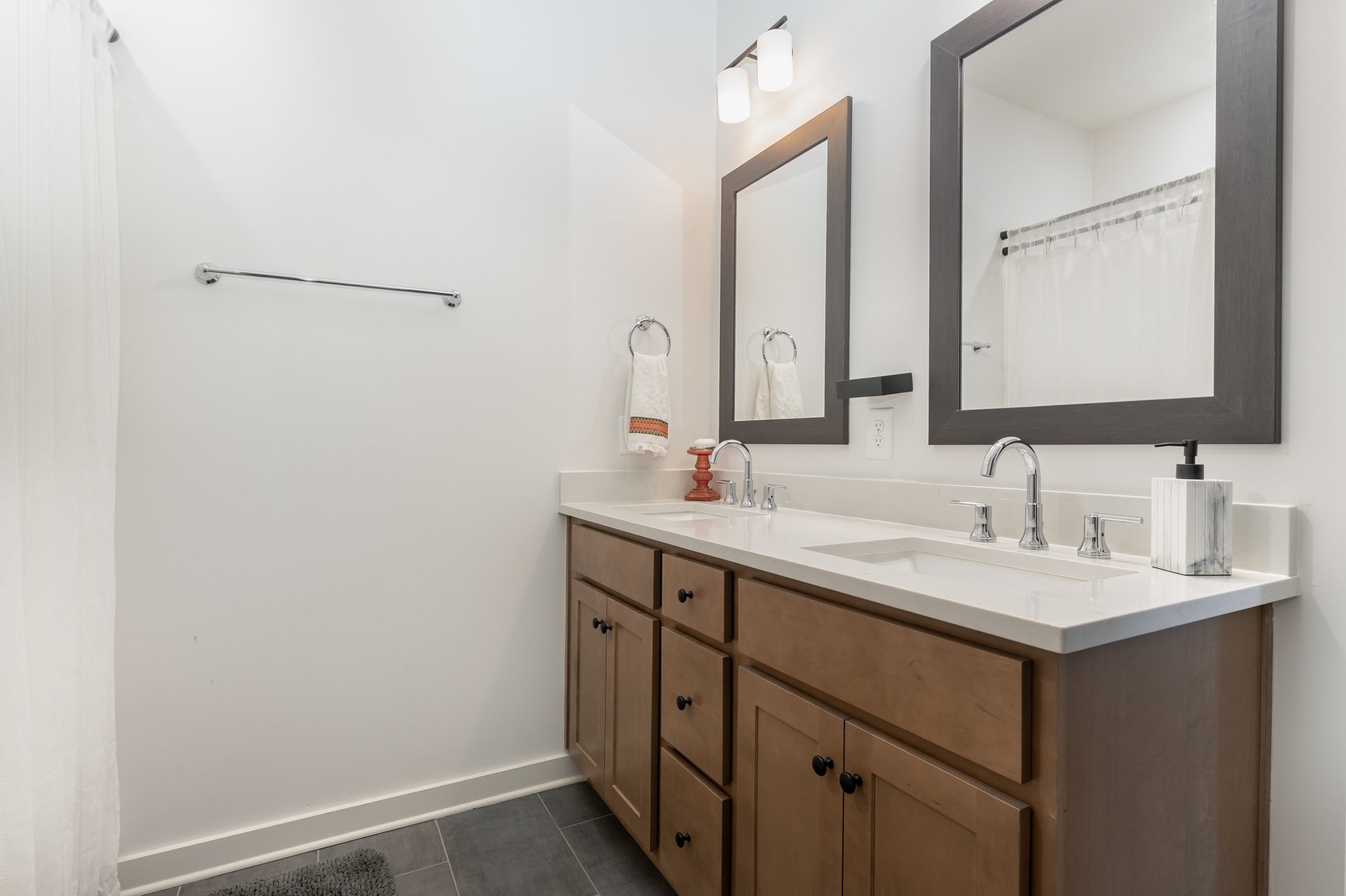 6009 Emma Victoria Dr