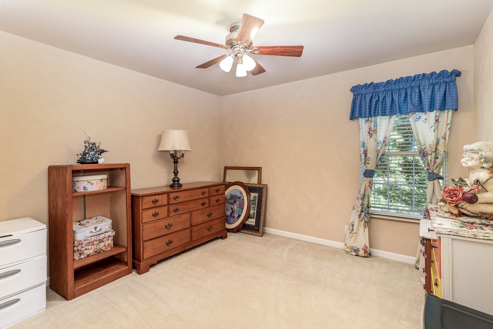 224 Logans Cir