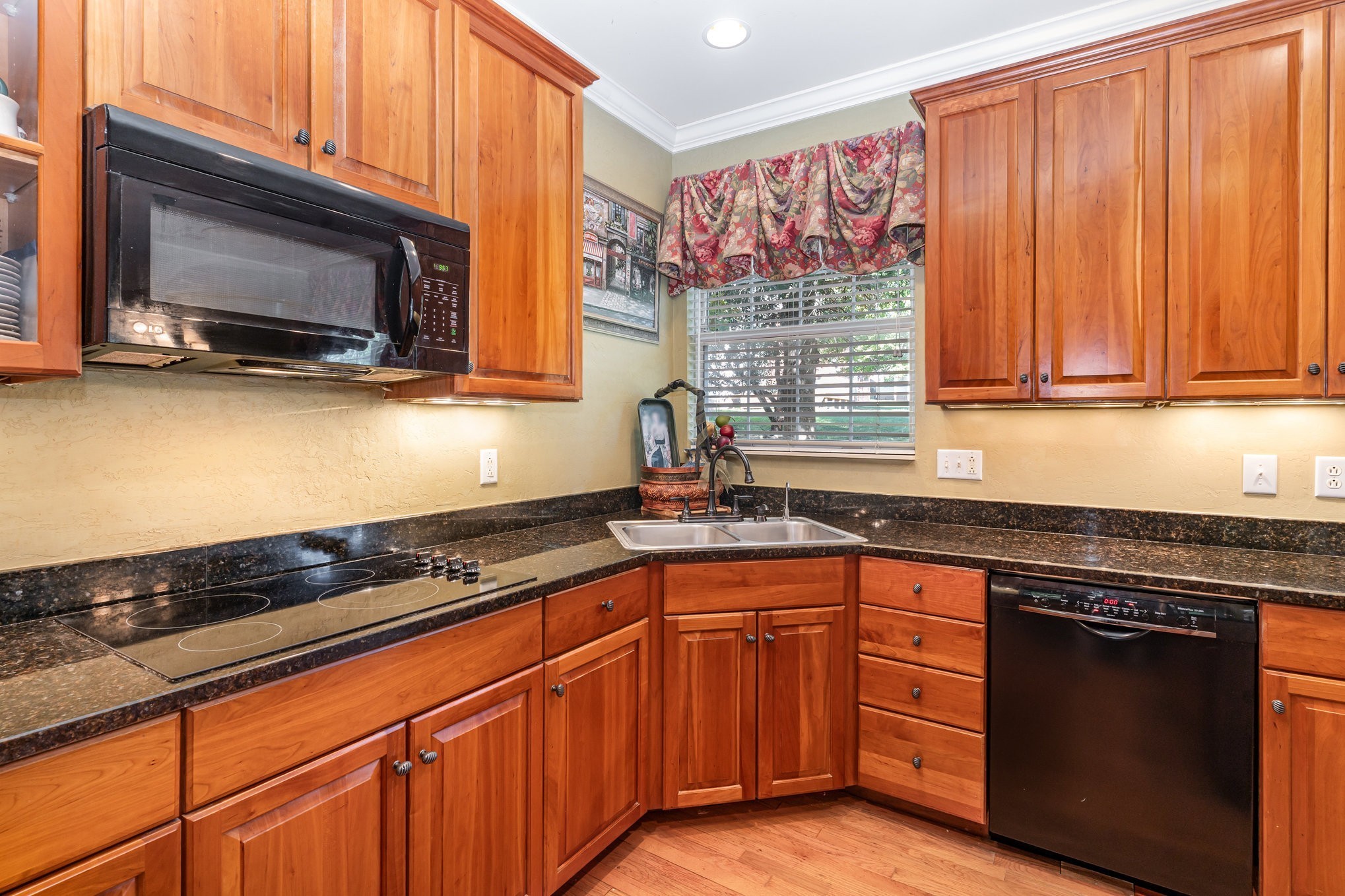 224 Logans Cir