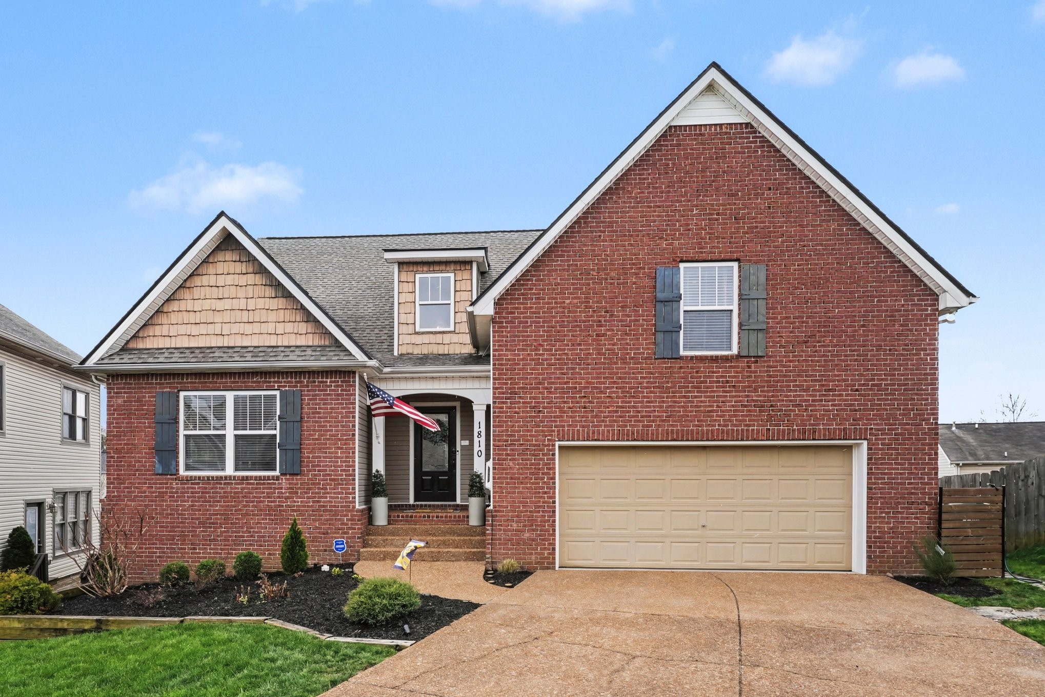 1810 Baslia Ln
