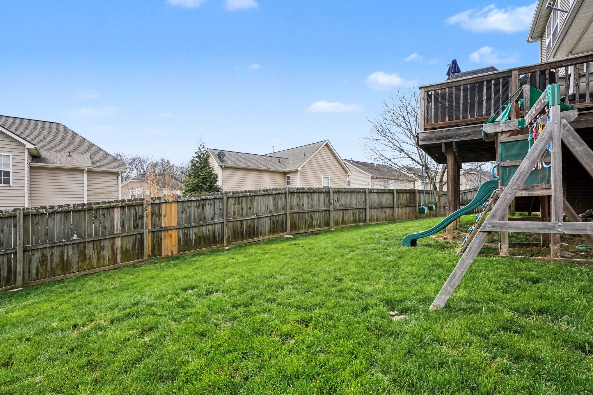 1810 Baslia Ln