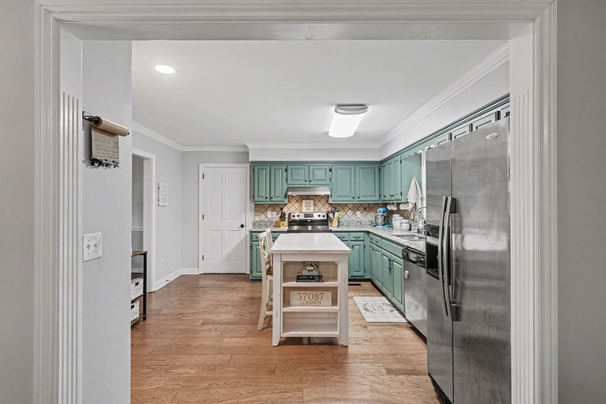 202 Applevalley Rd