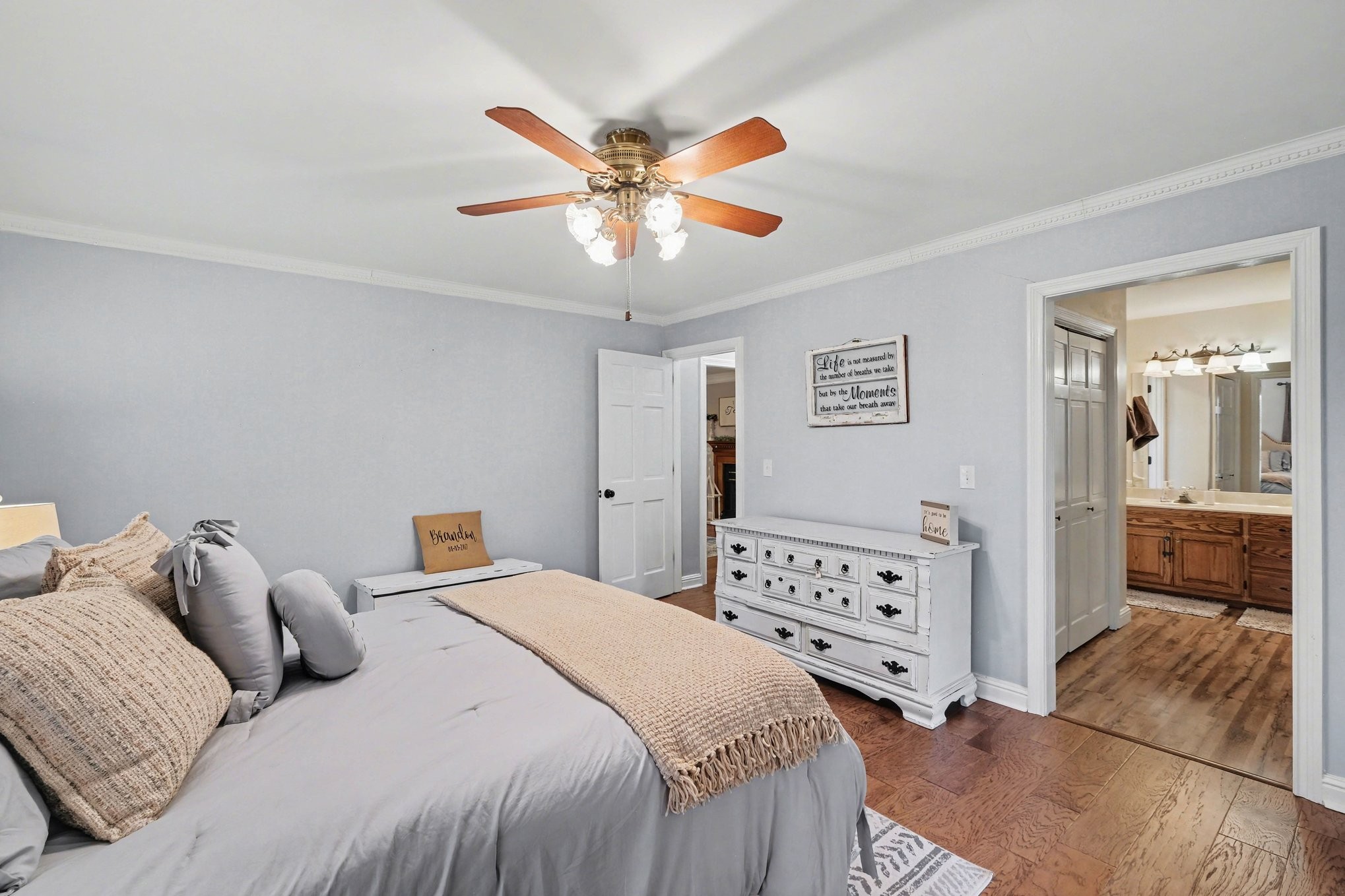 202 Applevalley Rd