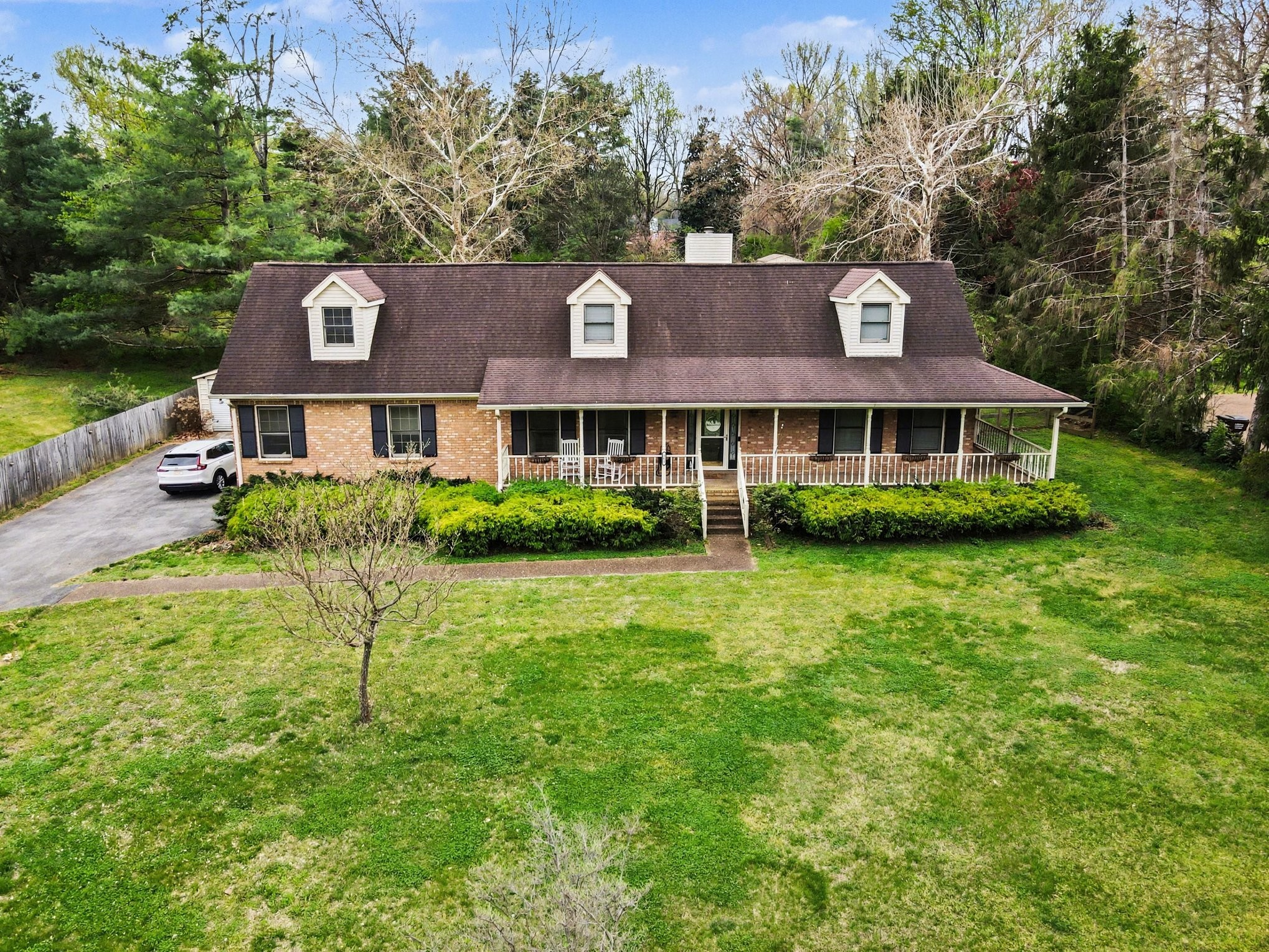 202 Applevalley Rd