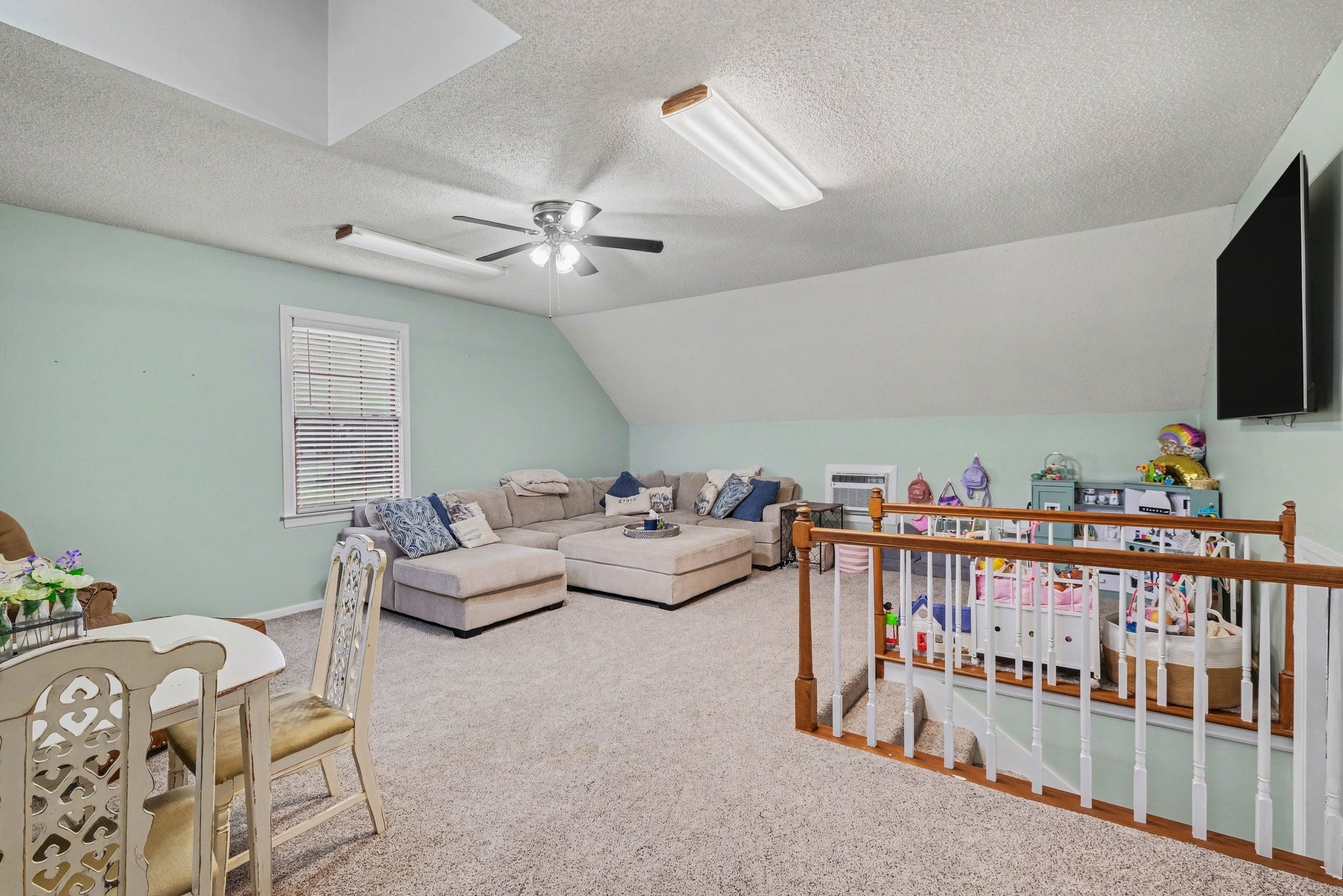 202 Applevalley Rd