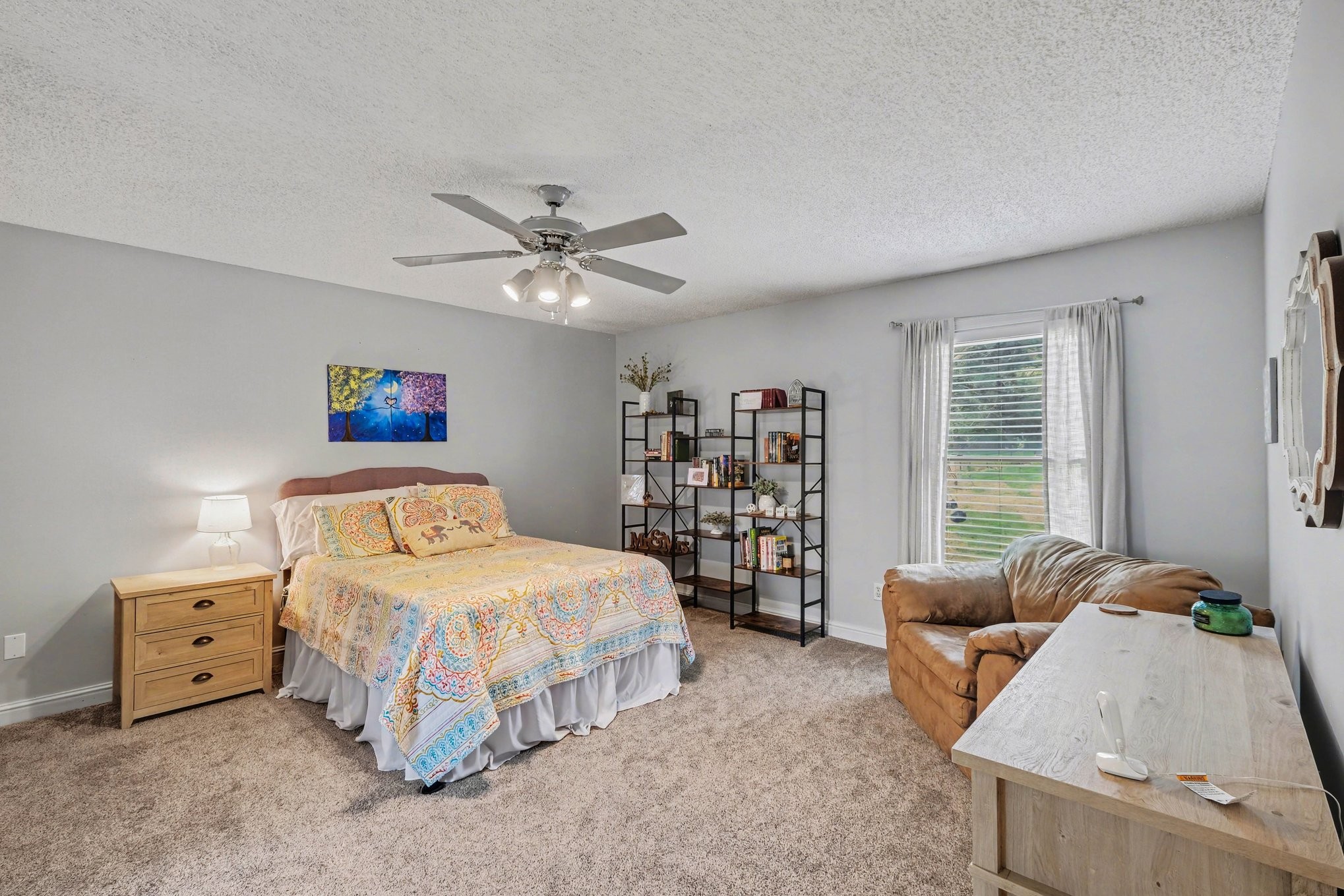 202 Applevalley Rd