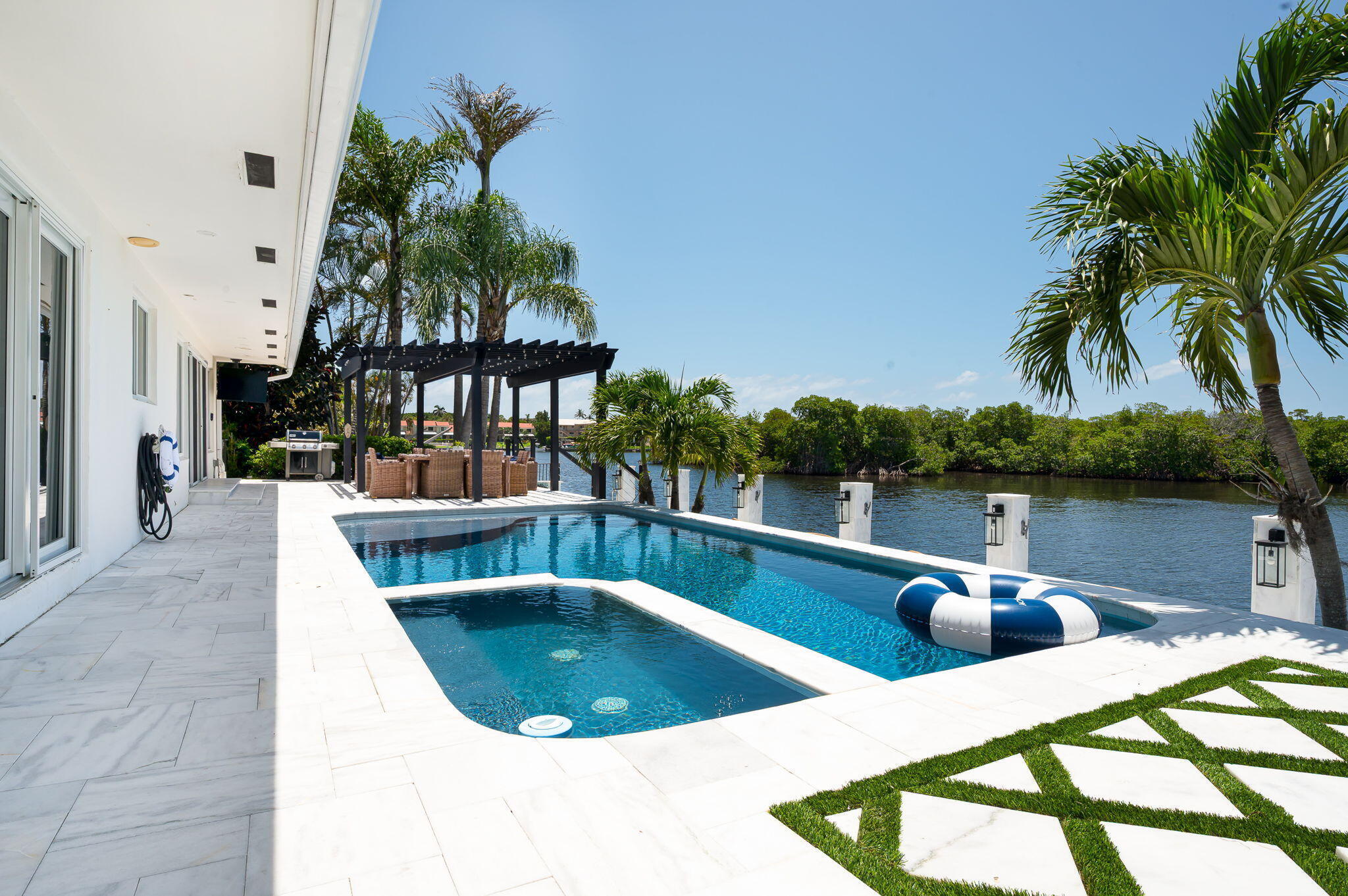 5 Inlet Cay Drive